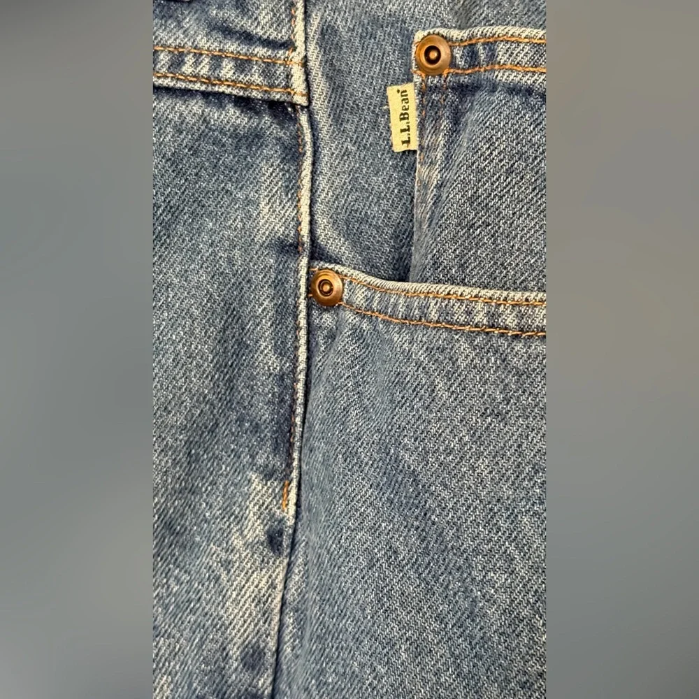 LL Bean MEN'S JEANS Relaxed Fit Medium Blue Denim Wash Straight Leg 44x30 - Picture 5 of 14